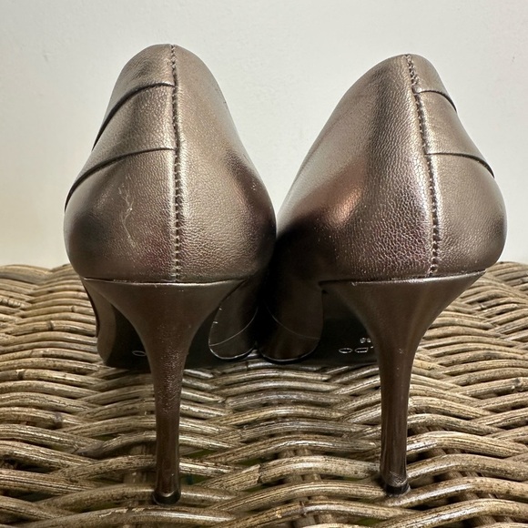 Aldo Shiny Bronze Heels - Picture 5 of 7